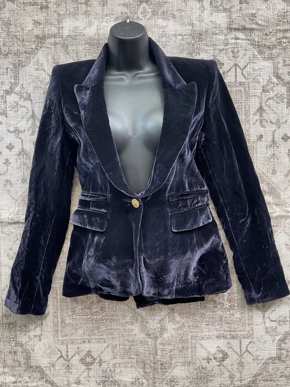 Smythe Velvet Single-Button Blazer in Dark Navy - Picture 4 of 9